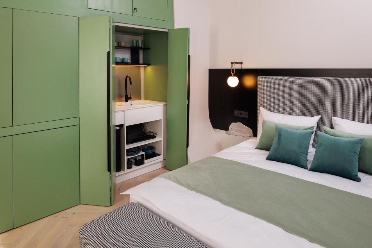Aries' Collection Luxury Suites Brasov Exterior photo