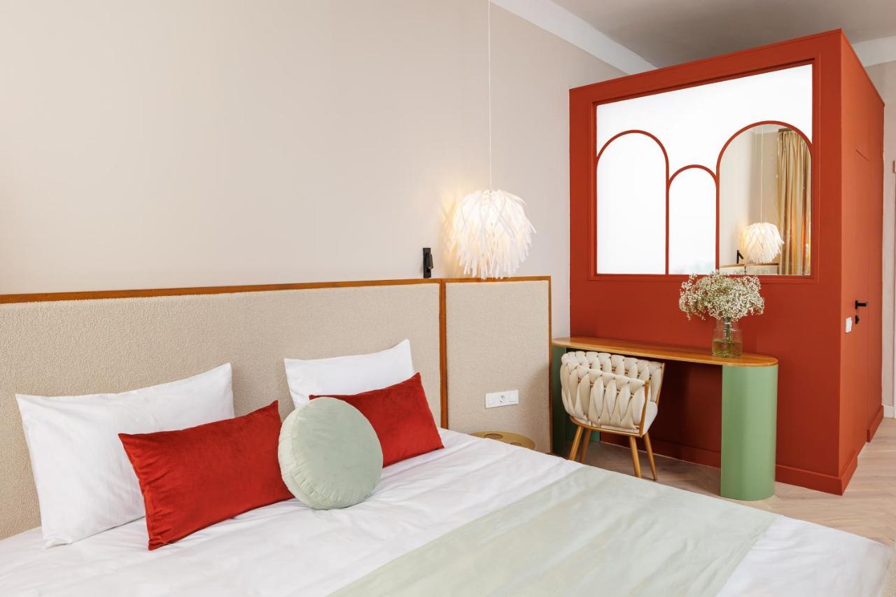 Aries' Collection Luxury Suites Brasov Exterior photo