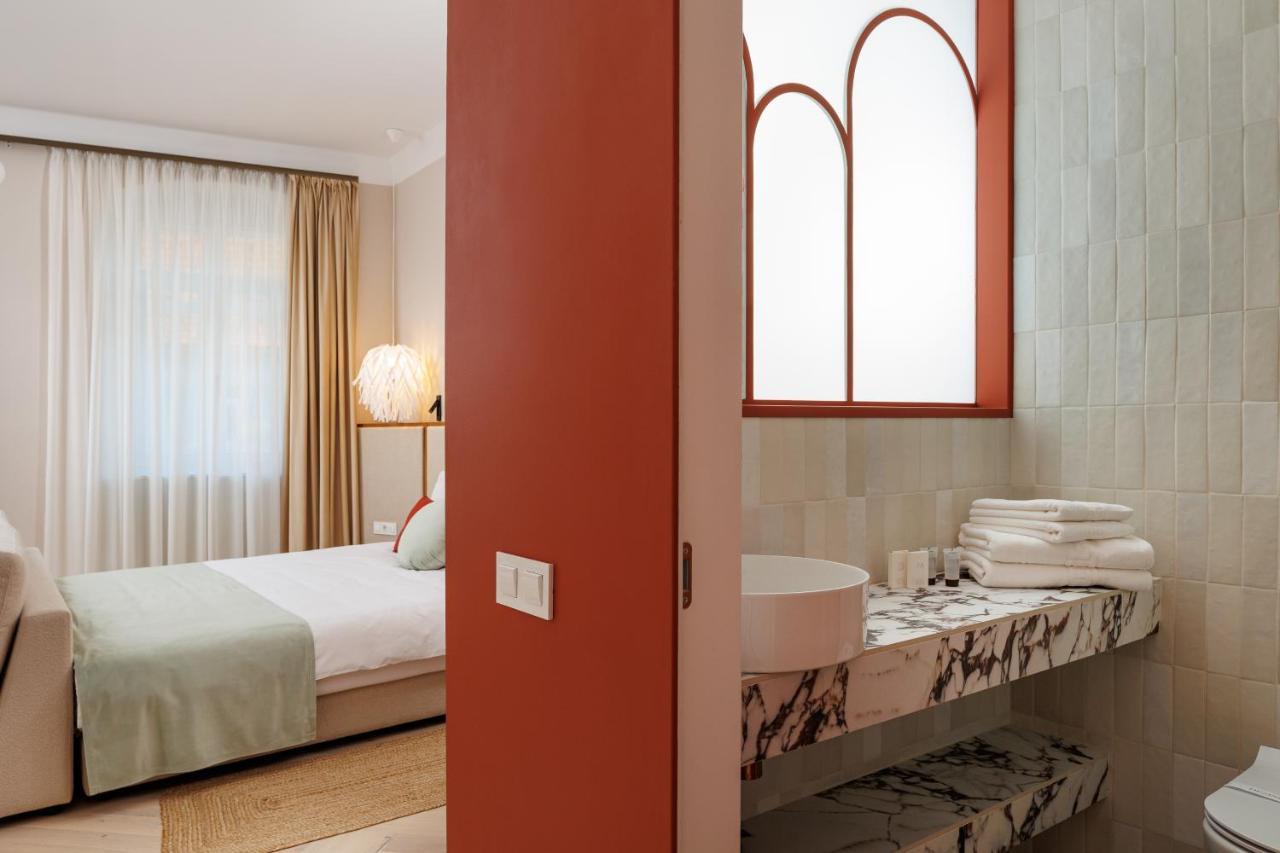Aries' Collection Luxury Suites Brasov Exterior photo
