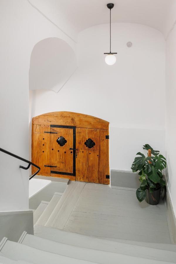 Aries' Collection Luxury Suites Brasov Exterior photo